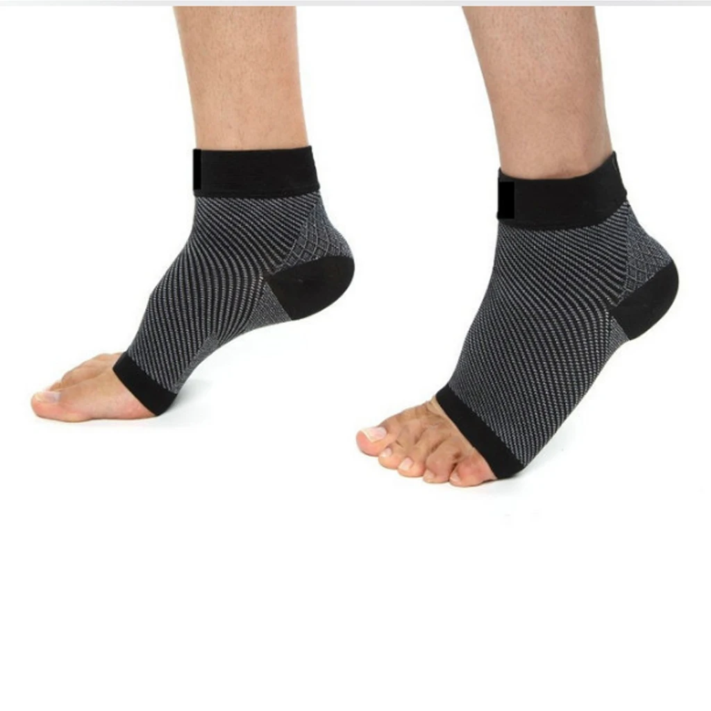 1 Pair Ankle Compression Sleeve - Brace Support, Relieve Plantar Fasciitis, Reduces Pain/Swelling for Men and Women Black