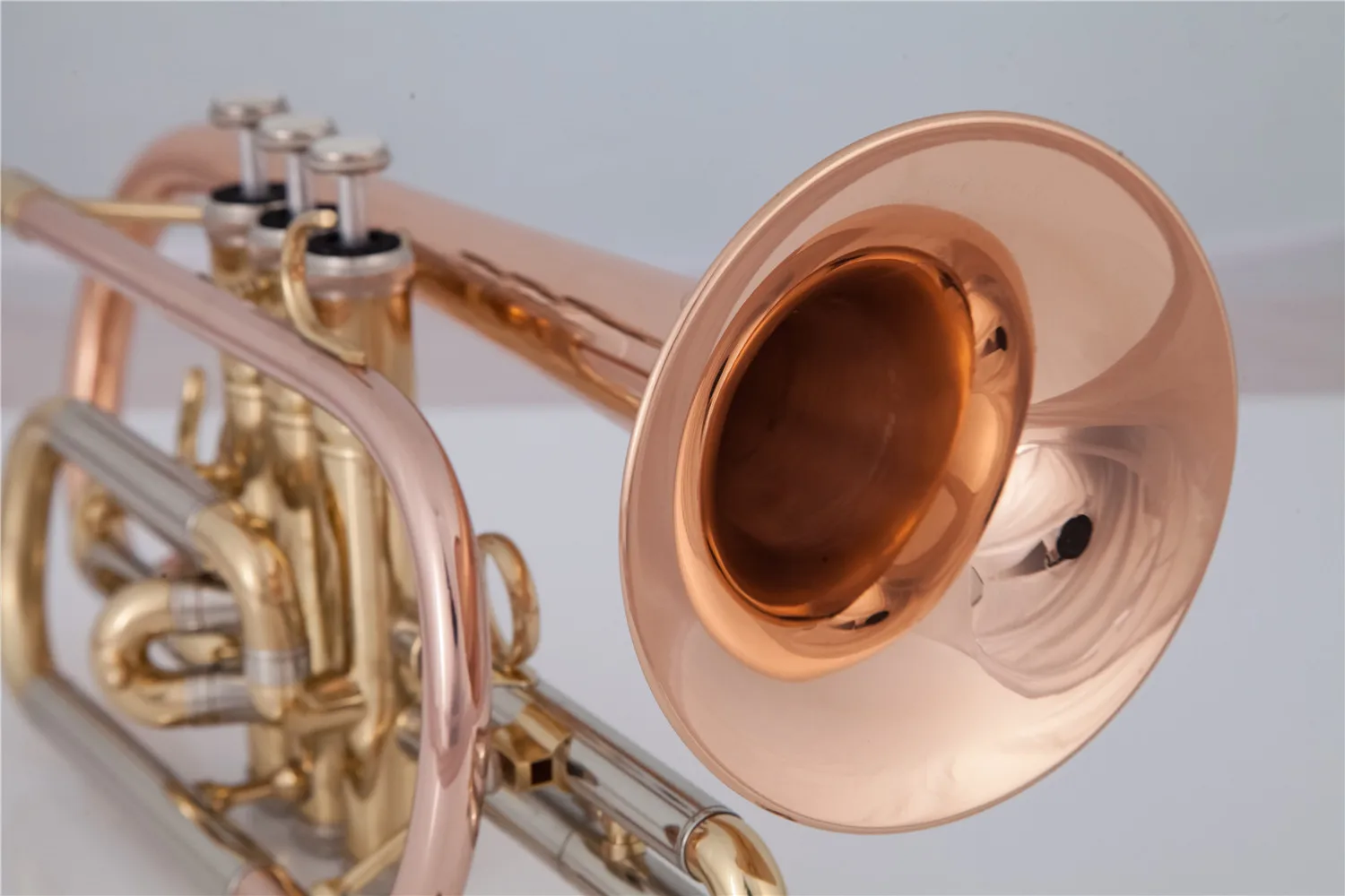 Professional Bach Bb Cornet Phosphorous copper trumpet with Carrying Case Gloves