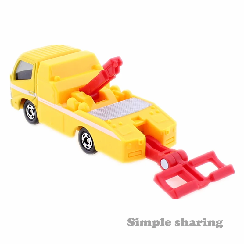 tomica toyota dyna wrecker truck