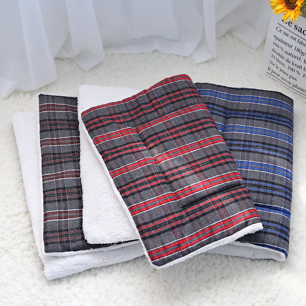 Warm Dog Bed Soft Fleece Pet Bed Mat Puppy Cat Sleeping Cushion House Winter Pets Dog Blanket For Small Large Dogs Cats Kennel Warm Dog Bed Soft Fleece Pet Bed Mat Puppy Cat Sleeping Cushion House Winter Pets Dog Blanket For Small Large Dogs Cats Kennel