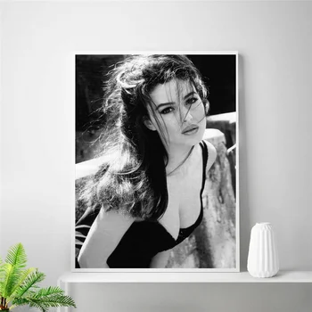

Monica Bellucci Poster Art Canvas painting Room Decor