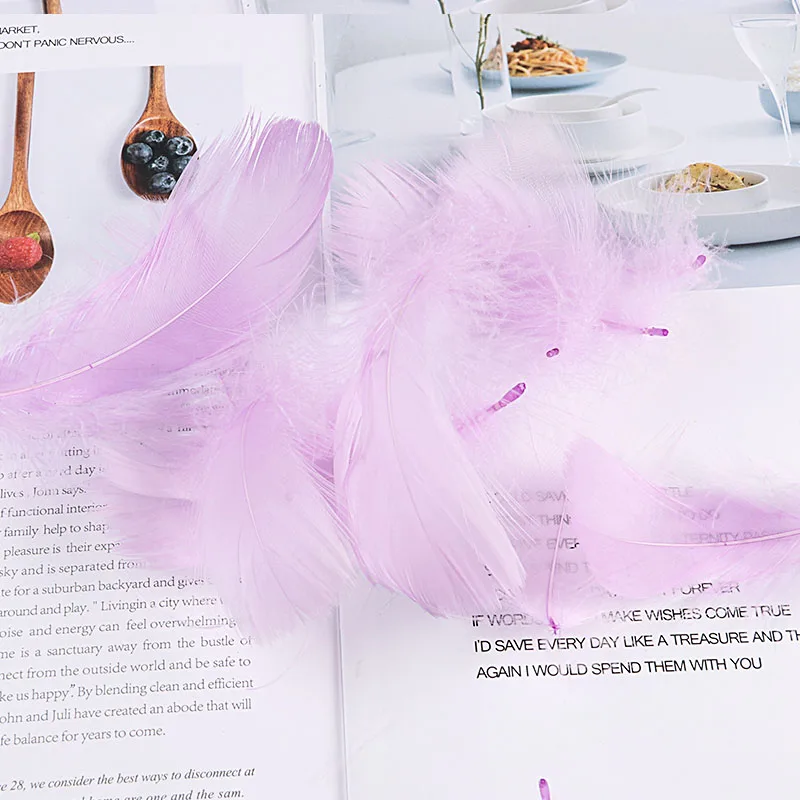 Goose Feathers 100pcs 4-8CM Small Fluffy Goose Feathers Colorful for Party Decoration