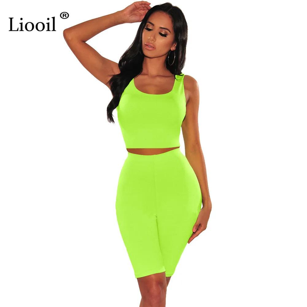 Liooil неоновый зеленый облегающий комплект из 2 предметов, женские обтягивающие наряды, спортивные костюмы, сексуальный топ на бретелях и байкерские шорты, летний комплект для активного отдыха - Цвет: Зеленый