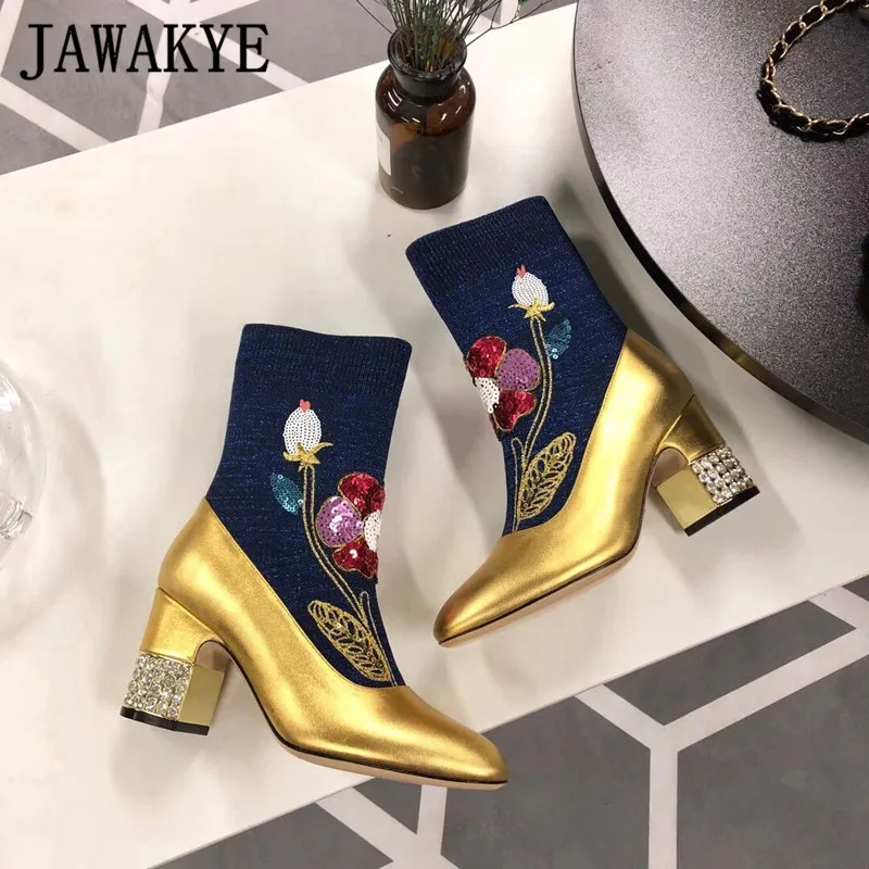 JAWAKYE/ботильоны с квадратным каблуком и стразами; цвет черный, золотой; женские вязаные носки с вышивкой и блестками; пикантная женская обувь под вечернее платье