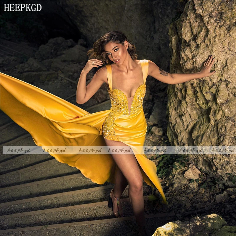 Sexy Gold Long Dubai Prom Dresses High Slit Sweetheart Crystal Satin Special Occasion Dress For Women Plus Size Party Gowns yellow prom dresses