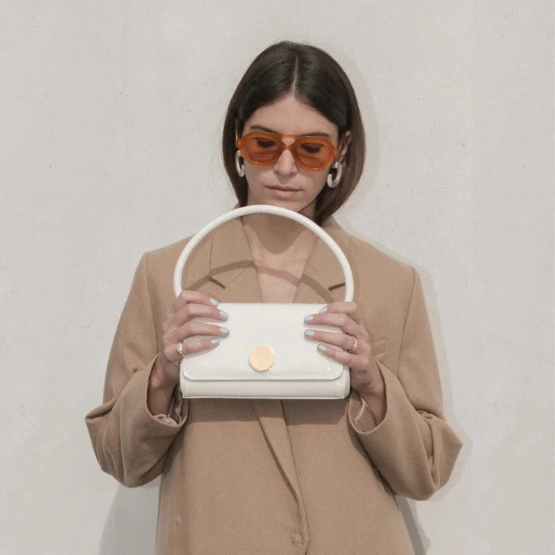 Женская маленькая сумка на плечо из искусственной кожи с клапаном, Женская Повседневная Сумка-тоут, винтажный вечерний клатч, мини кошелек для монет, Bolso Mujer - Цвет: White handbag