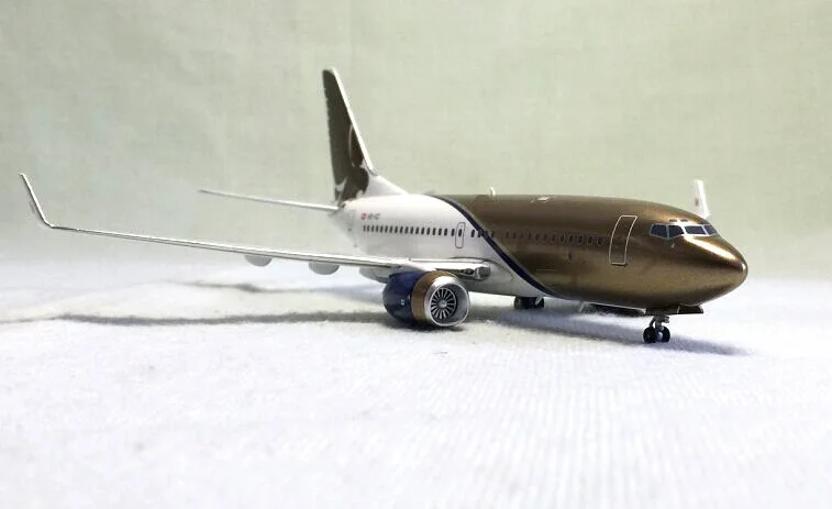 Редкое Специальное предложение 1:200 Галф 737-700 HB-IIQ сплав самолет коллекция моделей