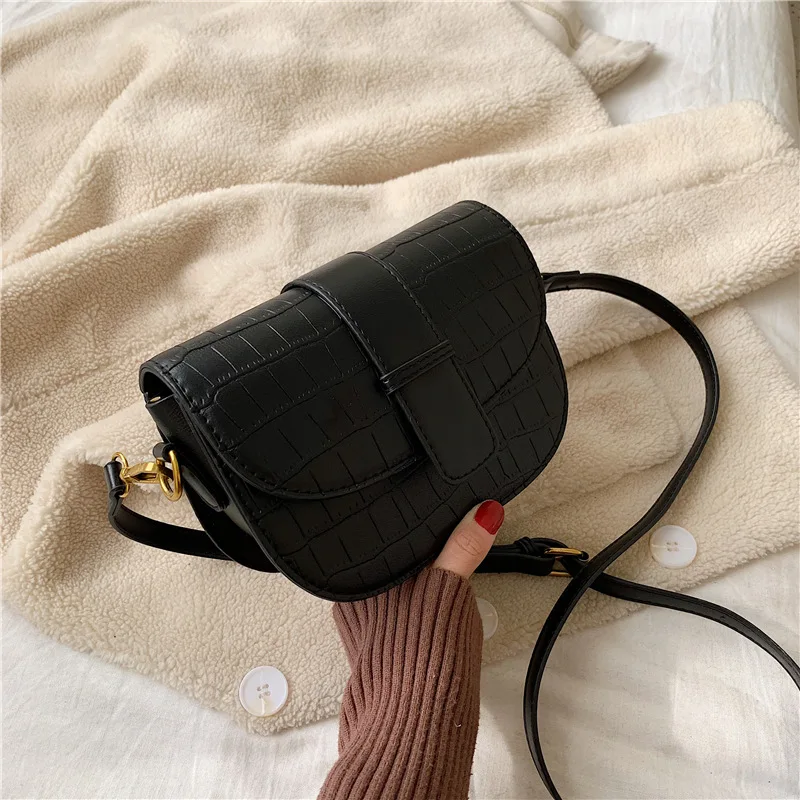 

INS Super Fire Bag Women's 2020 Autumn And Winter New Style Versatile Stone Pattern Saddle Bag Western Style Retro Shoulder Bag
