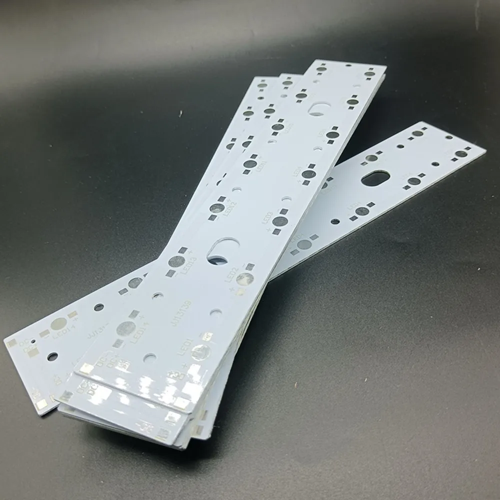 257mm x 47mm Aluminium PCB Circuit Board for 10PCS x 1W,3W,5W LED In Series