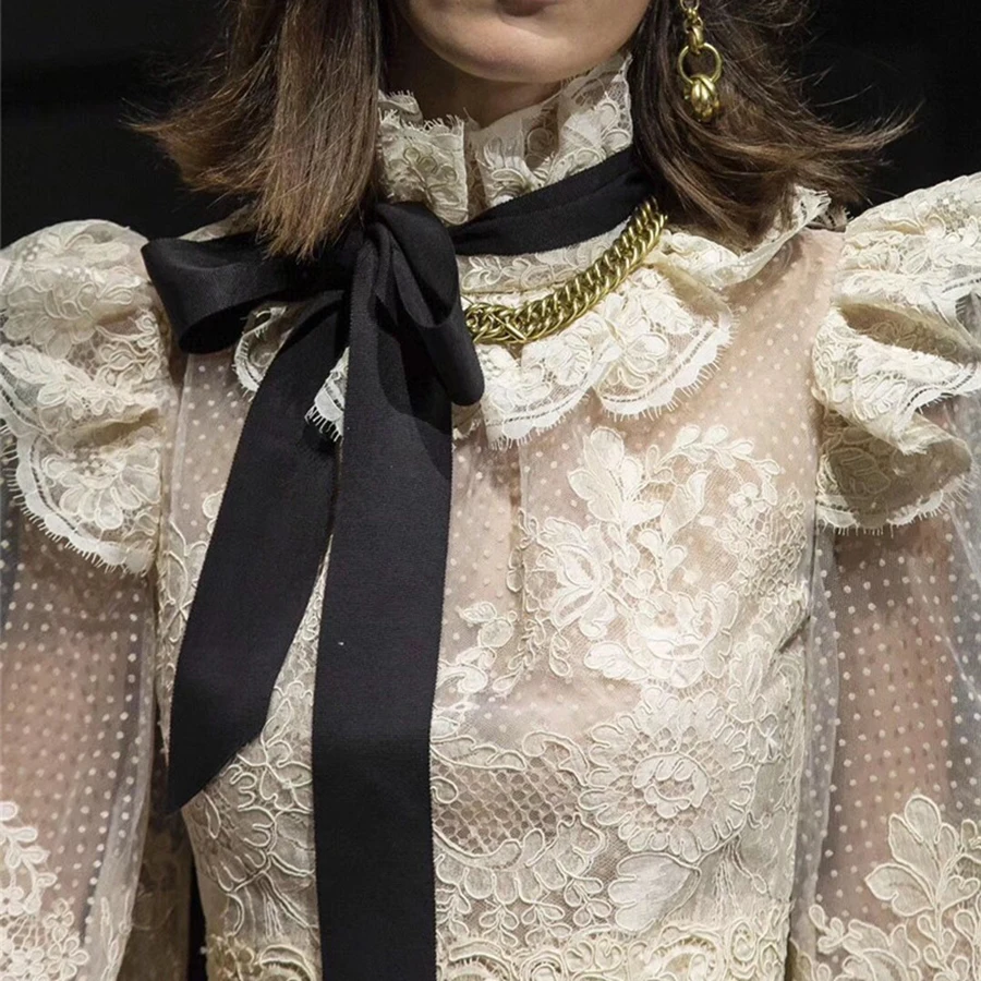 Осенняя женская блузка в дворцовом стиле, однотонный кружевной топ на шнурке с бантом, вышитый в горошек, с расклешенными рукавами, перспективный сексуальный топ