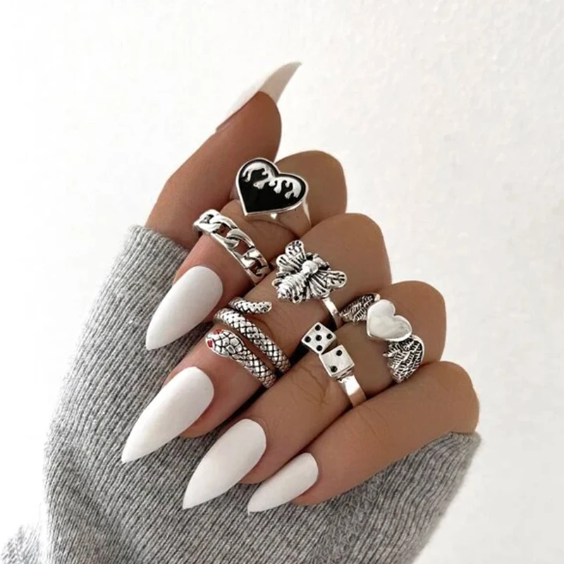 Punk Gothic Heart Ring Set for Women Black Dice Vintage Spades Ace Silver Plated Retro Rhinestone Charm Billiards Finger Jewelry