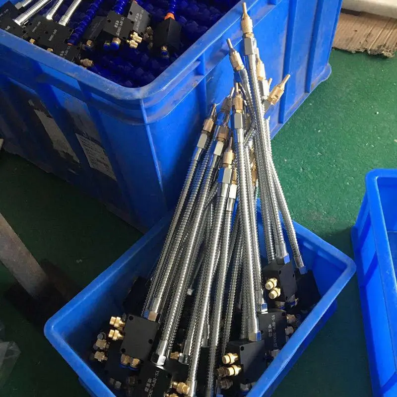 

CNC Automatic Punching Machine Coolant Mist Sprayer,Adjustable Metal Cooling Pipe Mist Sprayer,Syphon Coolant Sprayer