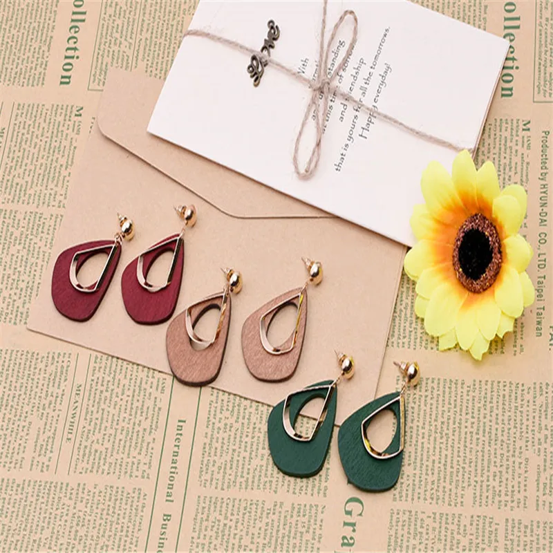 

Bohemia Large Wooden Earrings Irregular Earring Vintage Drop Earrings Luxury DesignerJewelry For Women Colorful