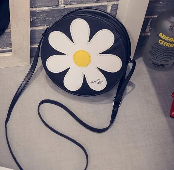 

2017 Korean-style New Style PU Leather Sunflower Pattern Circle Shoulder Bag Fashion WOMEN'S Bag