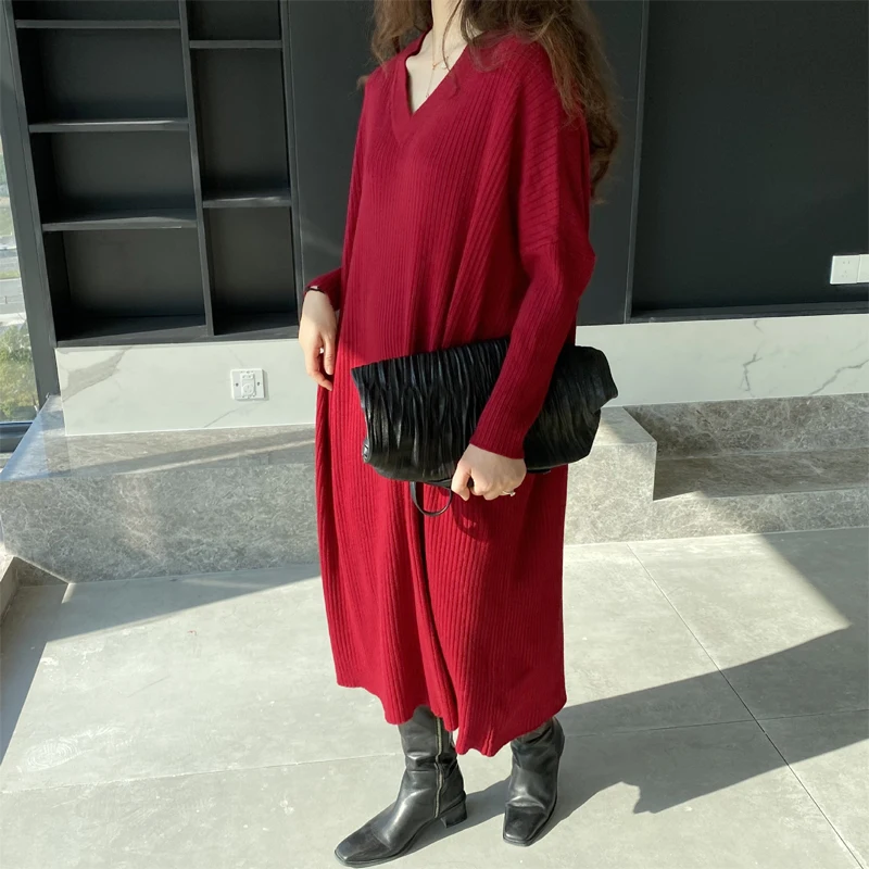 

Women's Casual V-Neck Long-Sleeved Loose Knit Dress, Monochromatic, Spring and Autumn