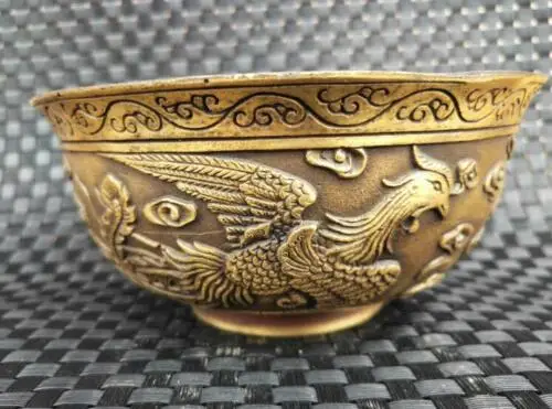 

Beautiful Chinese Old Brass Hand-Carved Animal Phoenix Clouds Cup Craft Statue