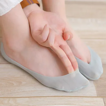 

Fashion Women Cotton Casual Short Boat Socks Antiskid Ice Silk Socks Seamless Invisible Women Thin Sock
