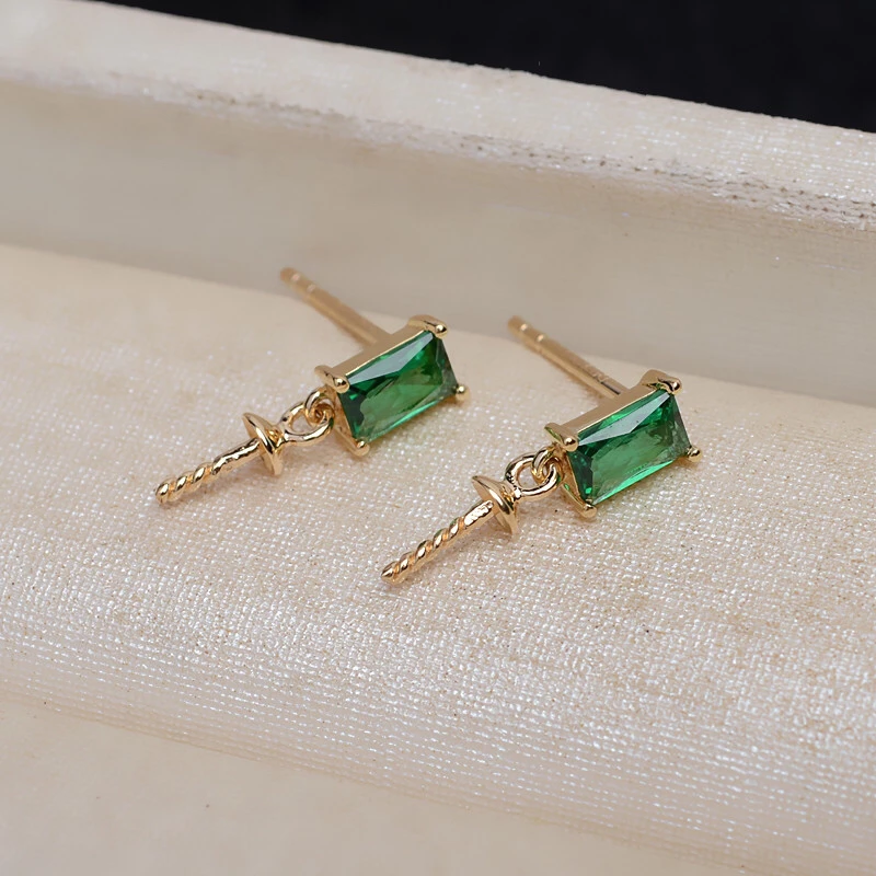 Рисунок 4 - Оригинальные золотые серьги в форме сердца AU 750 18K