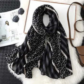 

Brand Hijab Winter Warm Women Leopard Foulard Bandana 2019 Pashmina Cotton Scarf Female Fashion Shawl Printed Scarves Poncho