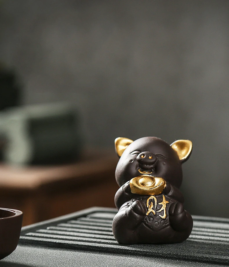Lucky Pig tea украшения для домашних животных бутик может выражать фиолетовый песок чай, чтобы играть может выражать Чай Аксессуары Зодиак Свинья благоприятный ювелирные изделия