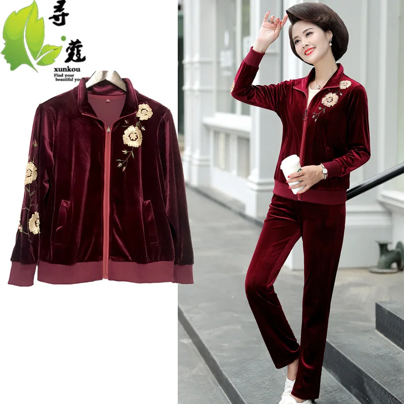 

Women Autumn Set Spring Fashion Middle-aged Sporting suit Set 2 pice set Hooded Tops+Trousers Gold Velvet Sportswear Plus size