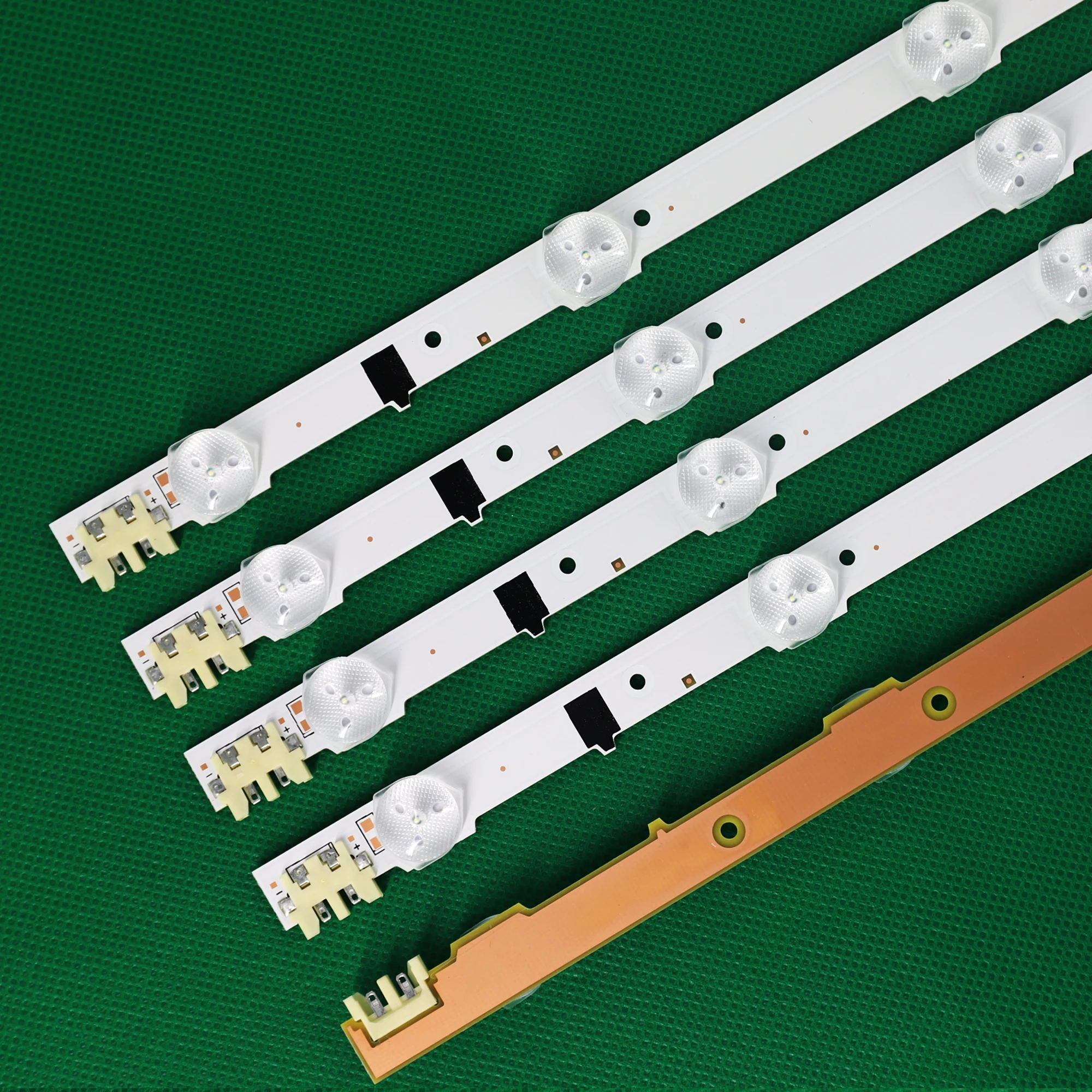UA32F4088AR CY-HF320AGEV3H UE32F5000 LED Ʈ D2GE-320SC0-R3 2013SVS32H 9 REV1.8 5 / 9 LED 650mm D2GE-320SCO-R3