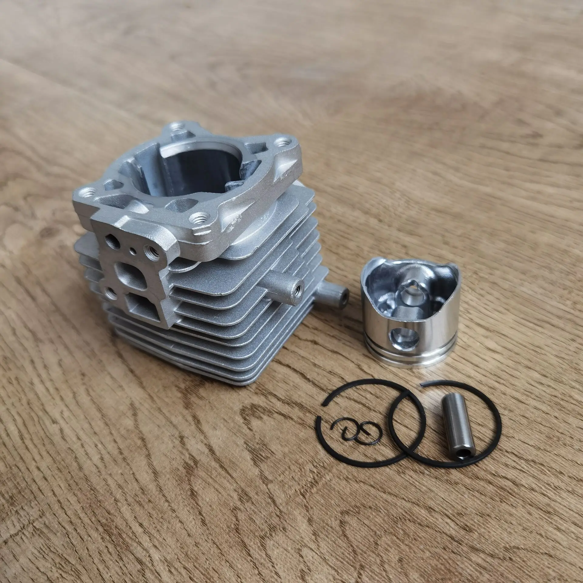 THE DUKE'S STIHL HS81 HS86 PISTON AND CHROME CYLINDER KIT 34MM 4237 020 1201 THE DUKE'S STIHL HS81 HS86 PISTON AND CHROME CYLINDER KIT 34MM 4237 020 1201