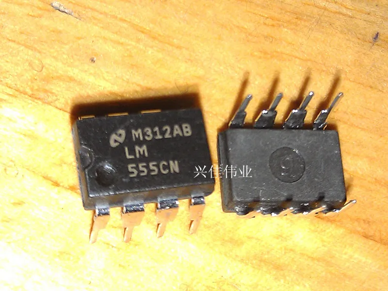 20 шт./лот LM555 LM555CN DIP-8
