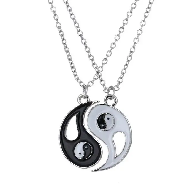 2Pcs/Set Unisex Gold Sliver Alloy Yin Yang Pendant Puzzle Piece Necklace Birthday Jewelry Gifts For Couple Or Best Friends 2Pcs Silver