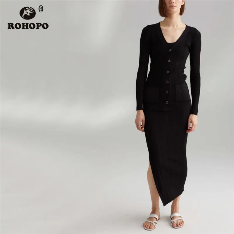 

ROHOPO Vertical Rib Striped V Collar Buttons Fly Side Pockets SLim Black Sweater Autumn Solid Knitted Under Wear Tops #6835