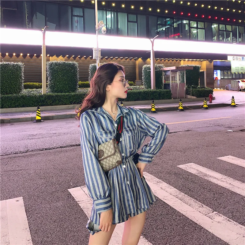

Photo Shoot Street Snap Stripes Waist Hugging Lace-up Shirt + Shorts Set
