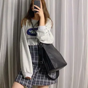 

Bag female 2020 new wild student shoulder bag large capacity broadband crossbody bag personality chain bag