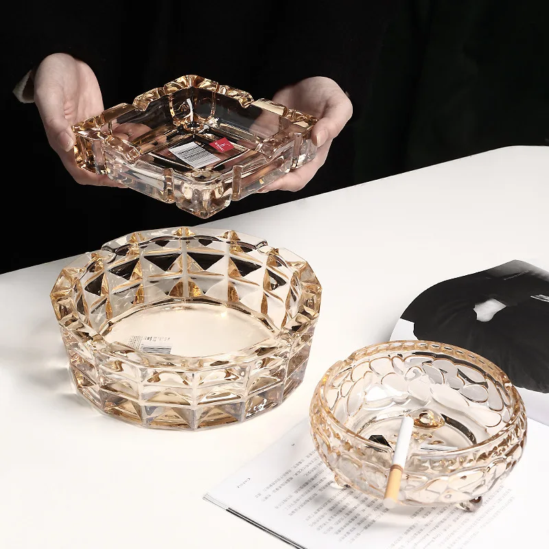 

Luxury crystal glass ashtray creative personality trend large fly ash proof living room office household ornaments