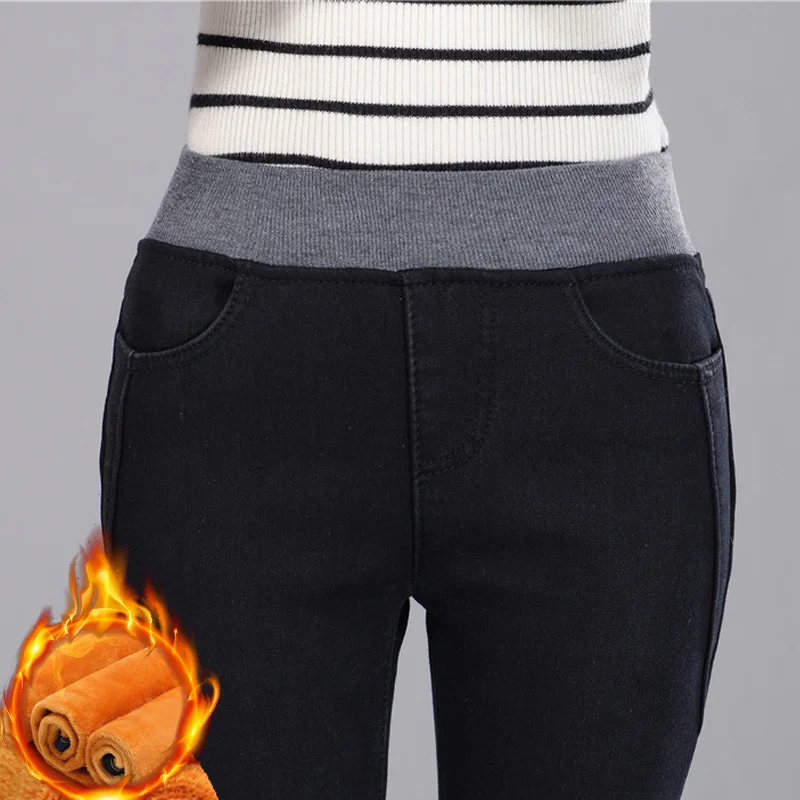 Plus Velvet Jeans Women Casual Pants High Waist Jeans Elastic Waist Pencil Pants Fashion Denim Trousers Winter Warm Plus Size 40