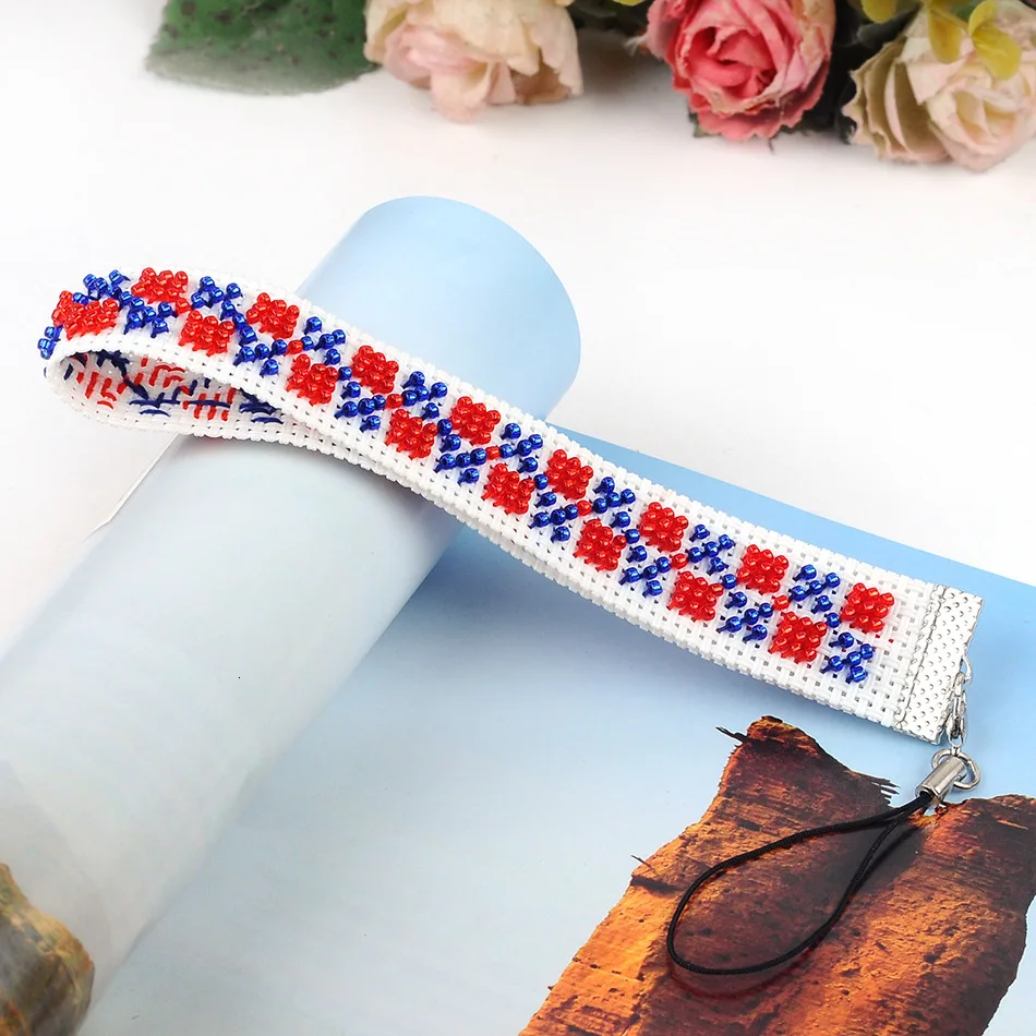 DIY Вышивка бисером игрушки для детей девочка подарок синий красный пэчворк ручной работы искусство Crfts игрушка вышитый крестиком брелок