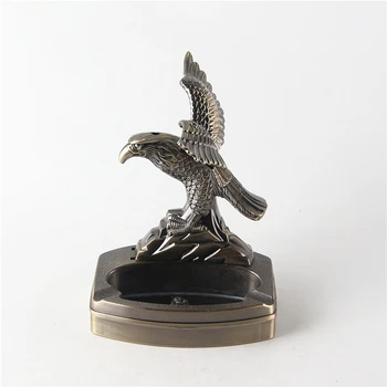 

New type resin metal ashtray Flying eagle model ashtray with lighter dual purpose cigarette accessories