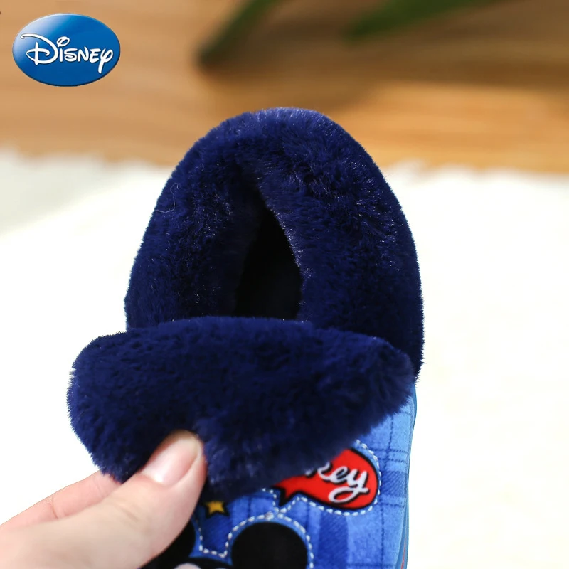 Disney/детская повседневная обувь; коллекция года; Теплые Тапки для дома помещений с изображением Микки и Минни Маус из мультфильма; зимняя нескользящая обувь из хлопка