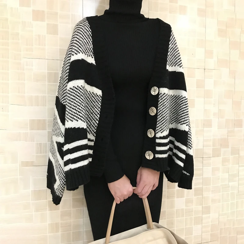 TWOTWINSTYLE Striped Knitted Women's Sweater V Neck Batwing Sleeve Korean Female Cardigans Autumn Oversized Fashion New