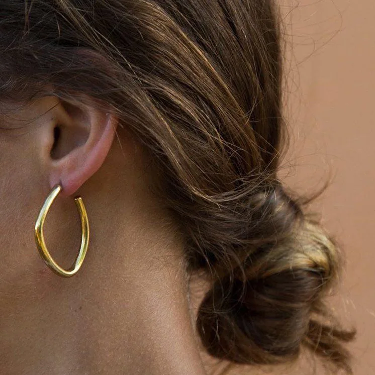 

Simple Sweet Korean Fashion Personality Popular Female Geometric Hoop Earrings Gold Silver Earrings accesorios mujer Jewelry
