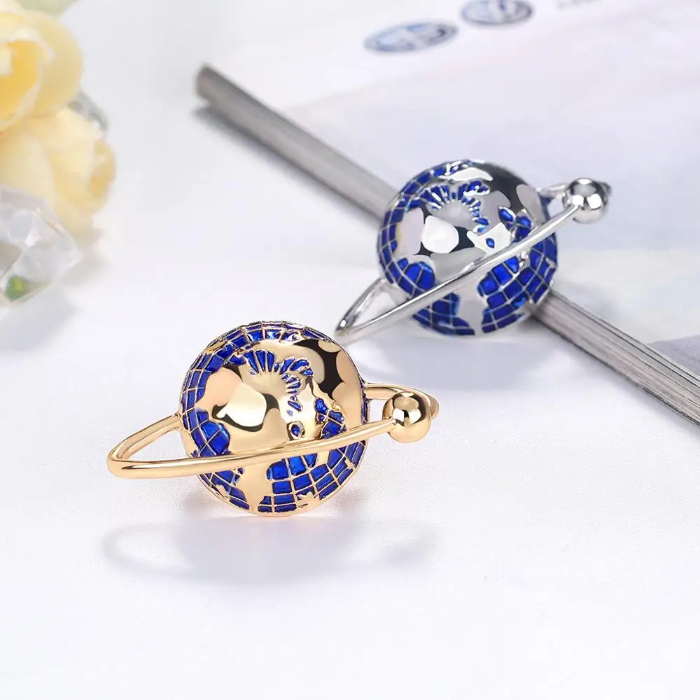 

Creative Globe Telescope Brooches For Women 2 Color Enamel Alloy World Map Sweater Accessories Collar Pins AL604 AL604