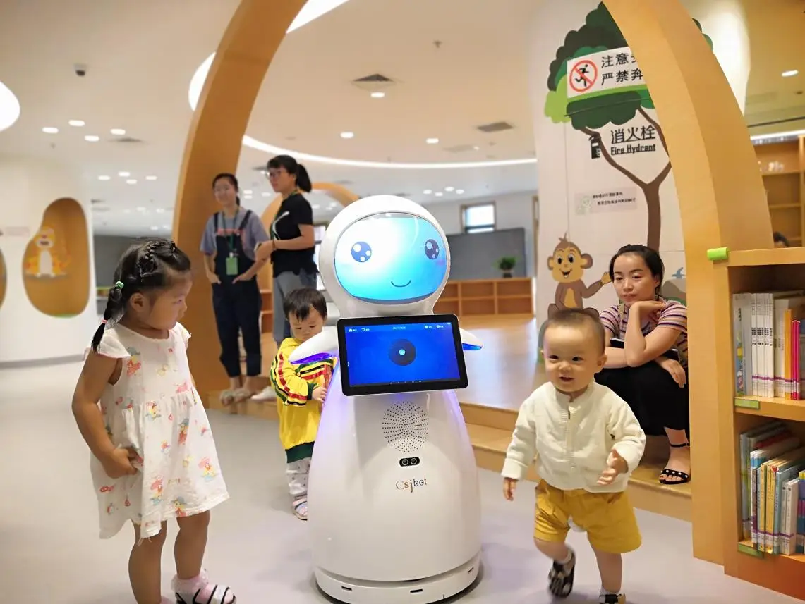 Рисунок 2 - Детский спутник smart robot Snow