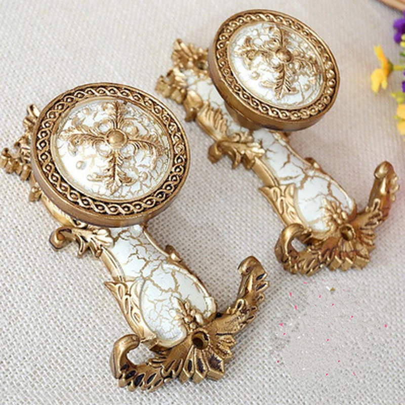 

2Pcs Practical European Curtain Hooks Holder Hanger Bronze Display Rack Hat Bag Wall Hook Curtain Accessories Home Decoration