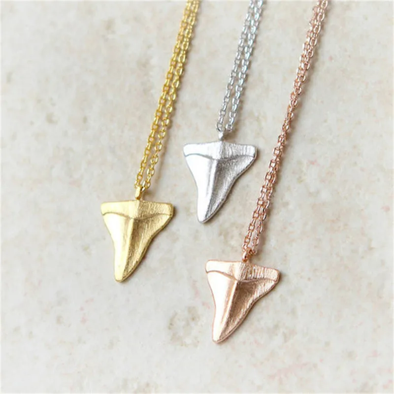 Shark Tooth Necklace Ocean Vibes 