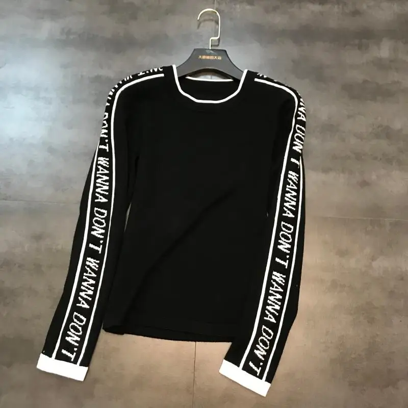 autumn new shoulder sleeves side letters black and white contrast color round neck long-sleeved knit sweater women