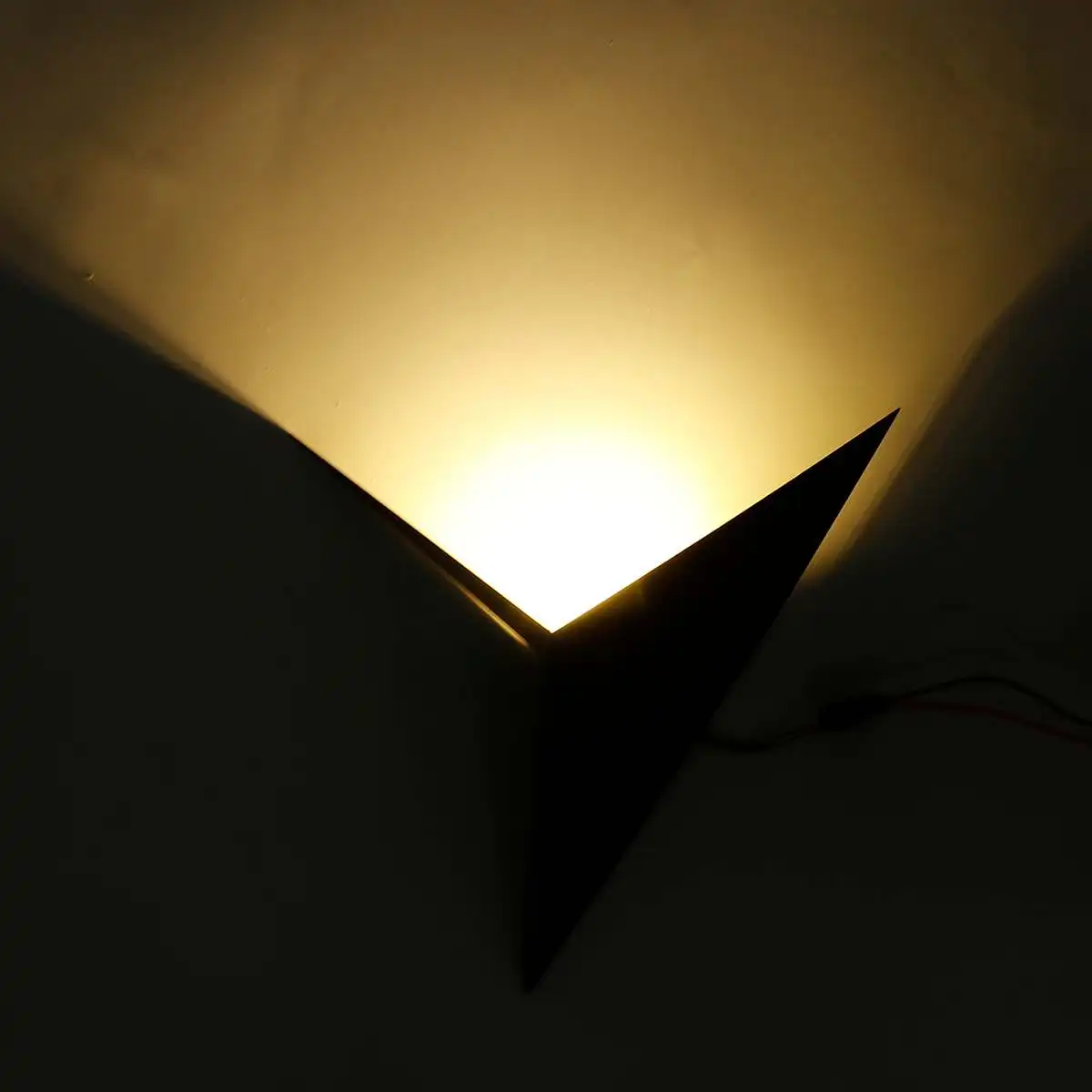 3 Вт креативный треугольный настенный светильник в форме кованого железа, Простой настенный светильник для спальни, кабинета, гостиничного номера, прикроватный светодиодный настенный светильник, зеркальные фары для дома - Цвет абажура: Black warm light