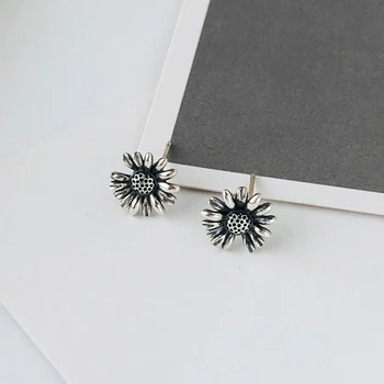 

ZS 1 Pair G-Dragon Daisy 925 Sterling Silver Stud Earrings For Women Men Lovely Flower Vintage Earring Silver Jewelry Brincos