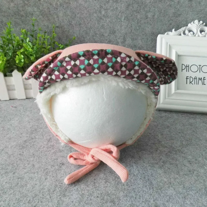 Pink plush Милая детская шапка с помпоном, вязаная зимняя шапочка, детская шапка, однотонные Детские шапки для мальчиков и девочек, аксессуары, 5 цветов - Цвет: Pink plush