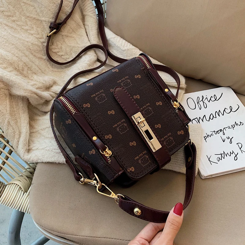 European and American Fashion Autumn and Winter New Wild loui vuiton Messenger Bag Old Flower Foreign Women Handbag