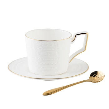 

Nordic Porcelain Coffee Cup Creative Bone China British High Red Tea Cup With Spoon Saucer Taza Madera Cups And Saucer 50CS50