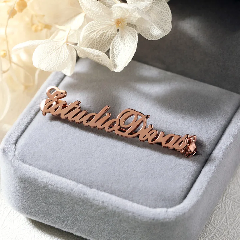 Customized-Any-Name-Brooch-Pins-Personalized-Initial-Letters-Brooches-Handmade-Jewelry-Wedding-Bridesmaid-Gifts-for-Women (3)